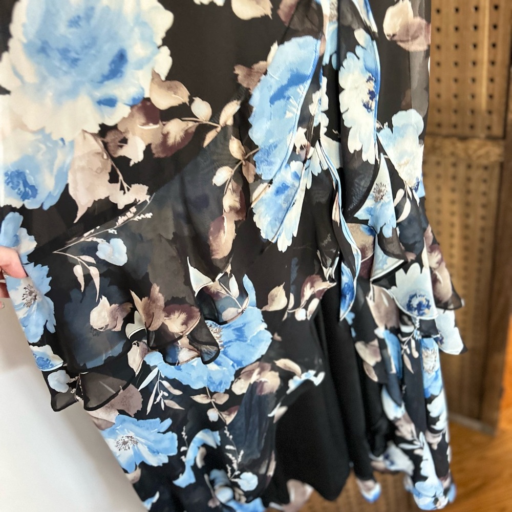 Lulus Floral Ruffle Maxi - Picture 4 of 6